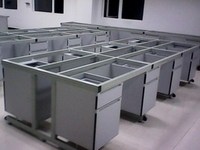 實(shí)驗(yàn)室設(shè)備