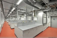 實(shí)驗(yàn)室設(shè)備