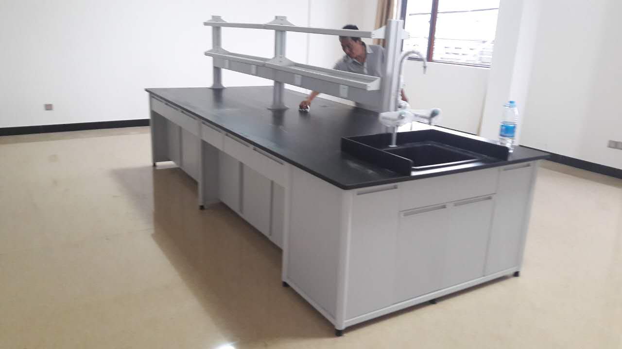 鋁木中央臺(tái)